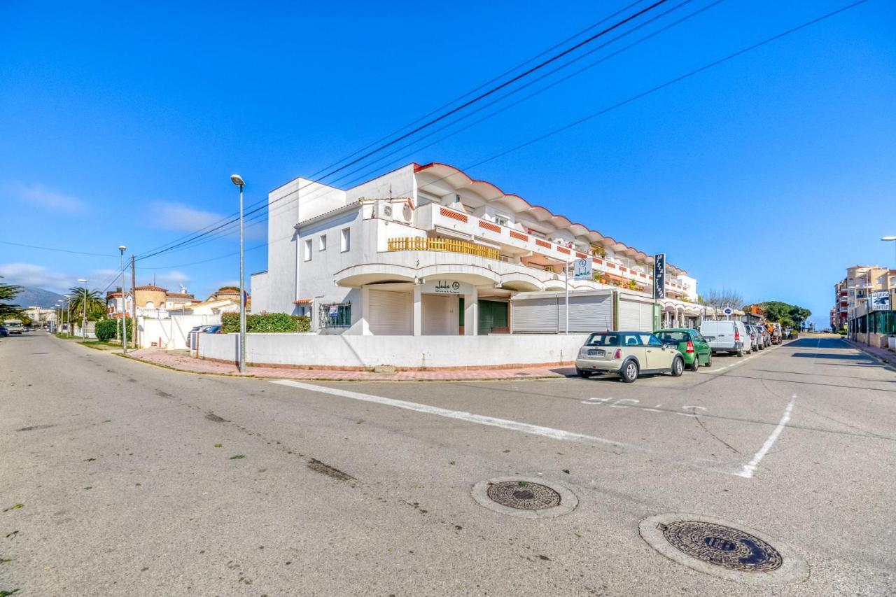 Oasis 11 Empuriabrava - Immo Barneda Apartman Kültér fotó