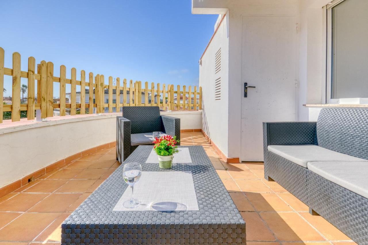 Oasis 11 Empuriabrava - Immo Barneda Apartman Kültér fotó